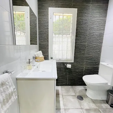 Magnifica Vivienda A 650m De La Playa En * 马尔韦利亚