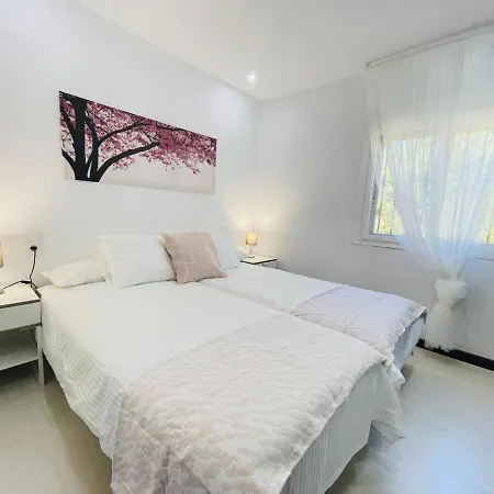 度假居 Magnifica Vivienda A 650m De La Playa En 马尔韦利亚