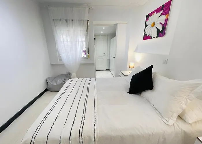 Magnifica Vivienda A 650m De La Playa En * Marbella