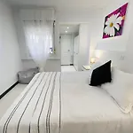 Magnifica Vivienda A 650m De La Playa En * 마르베야
