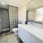 Magnifica Vivienda A 650m De La Playa En * 마르베야